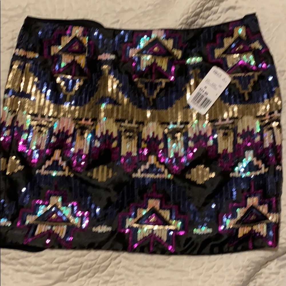 Forever21 mini skirt size M new with tag